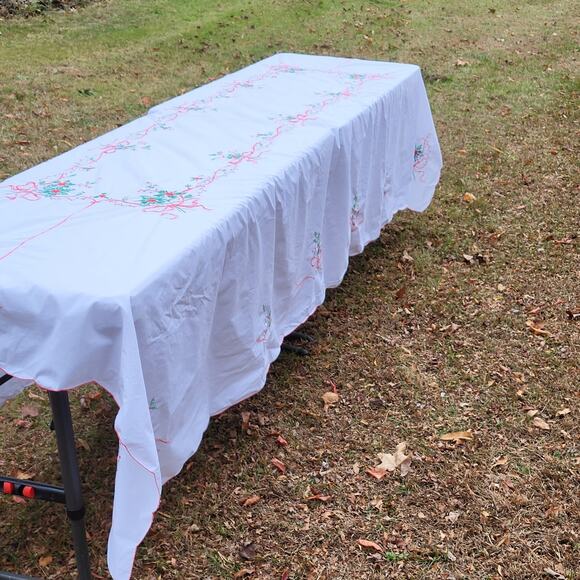 Christmas Hand Stitched Cotton Linen Rectangle Table Cloth Holly Ribbon 66"x174" - Picture 7 of 11